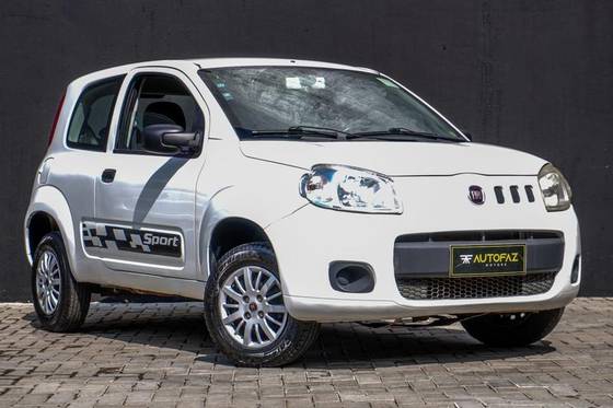 FIAT UNO 1.0 EVO ATTRACTIVE 8V FLEX 4P MANUAL FIAT UNO 1.0 EVO ATTRACTIVE 8V FLEX 4P MANUAL